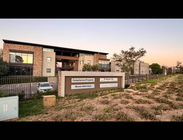BUSINESS PROPERTY TO RENT IN FOURWAYS GARDENS
